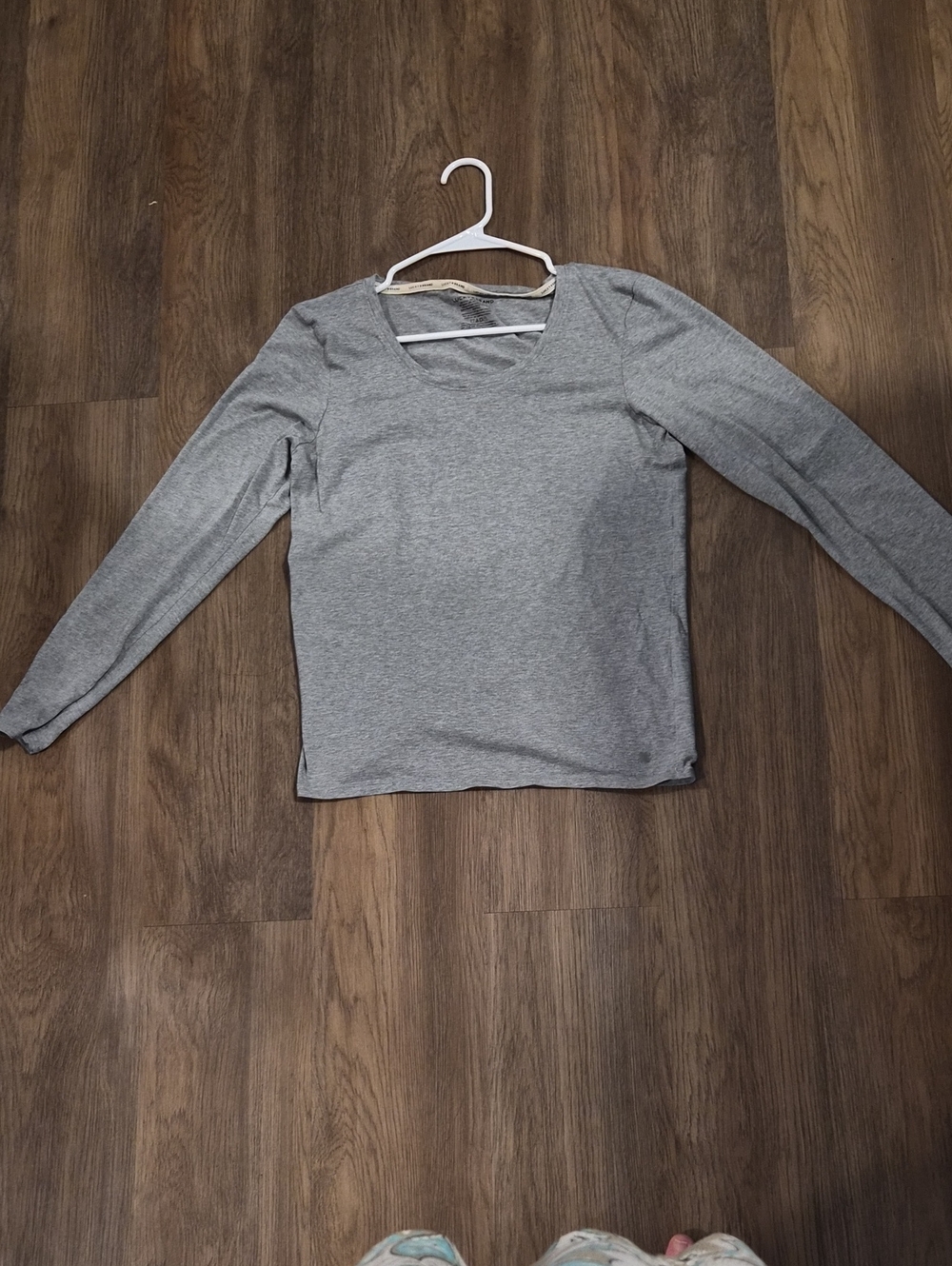 Lucky Brand Gray Long Sleeve Scoop Neck Tee